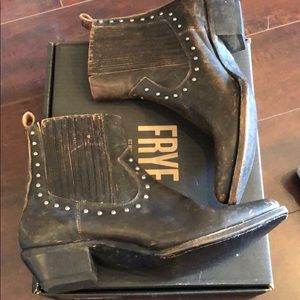 Frye Sacha Stud Chelsea